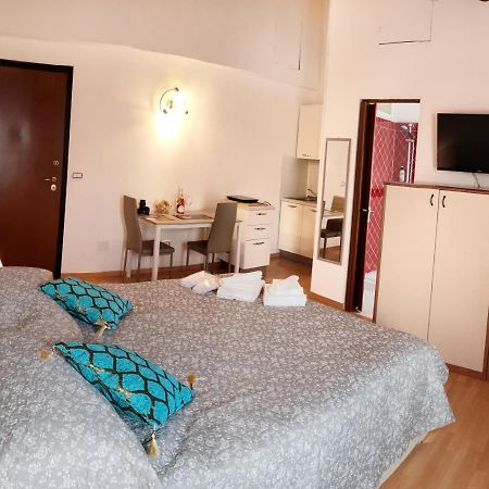 Da Enzo Hotel Desenzano del Garda Kültér fotó