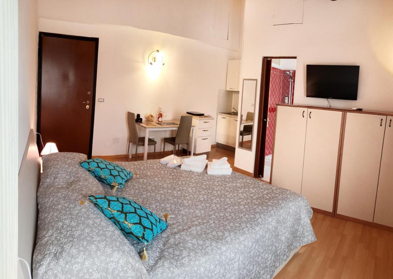 Da Enzo Hotel Desenzano del Garda Kültér fotó