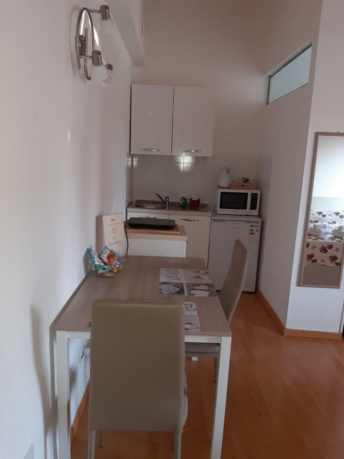 Da Enzo Hotel Desenzano del Garda Kültér fotó